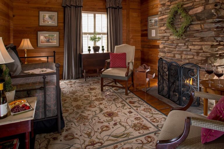 North Georgia Accommodations In Clarkesville | Glen Ella Springs Inn