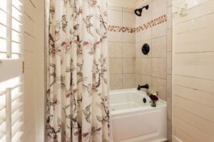 king room tub shower combination