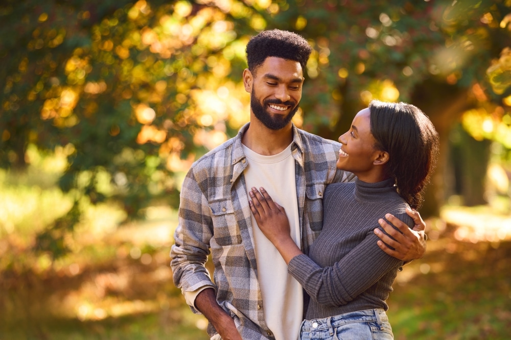 Romantic young couple enjoying the best things to do in Georgia for couples this fall